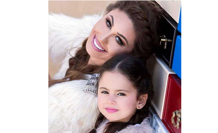 طليق مي سليم يحاول خطف ابنتهما..وهكذا تصرفت معه